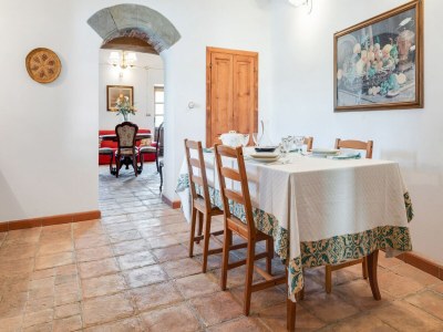 Apartment Relaxing Tuscan Home with WiFi - Features photo 16