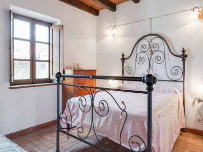 Apartment Relaxing Tuscan Home with WiFi - Features photo 30