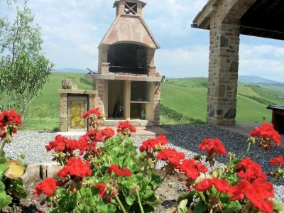 Farmhouse Agriturismo in Tuscany with Pool and Wine Tasting - Outdoor photo 28