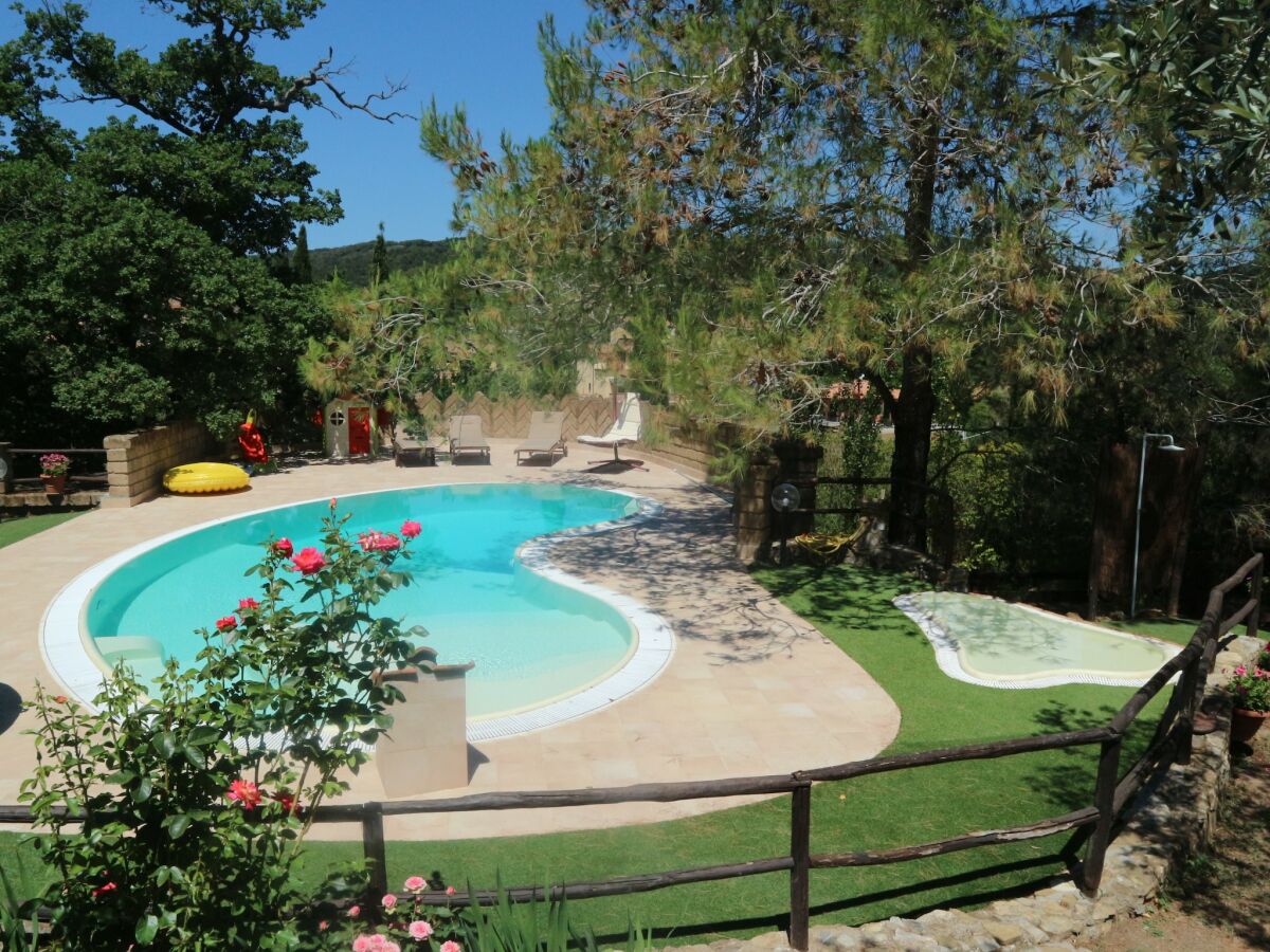Villa Villa in Suvereto mit Pool und Aussicht