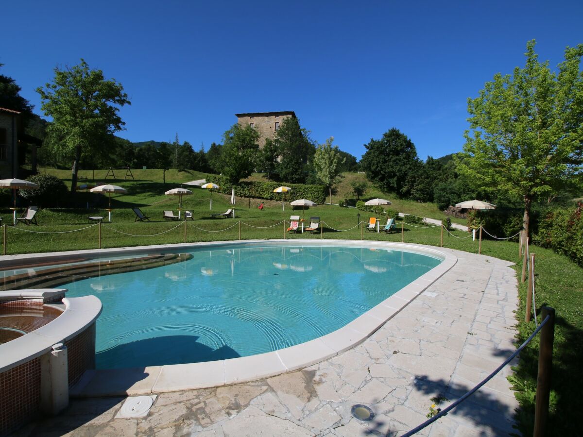 Cottage Rückzugsort mit Hügelblick und Pool - Outdoor photo 3