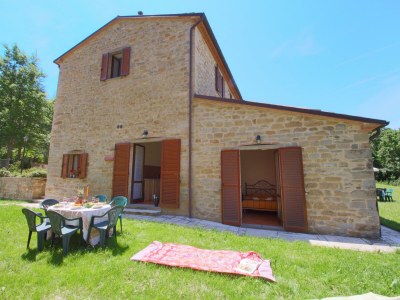 Cottage Rückzugsort mit Hügelblick und Pool in Apecchio - Cottage