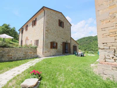 Cottage Rückzugsort mit Hügelblick und Pool - Outdoor photo 14