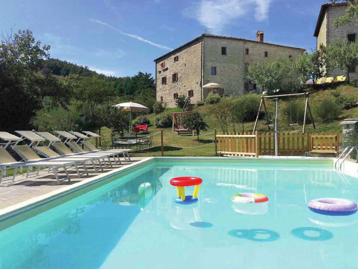 Farmhouse Farmhouse in Apecchio with Pool and Terrace