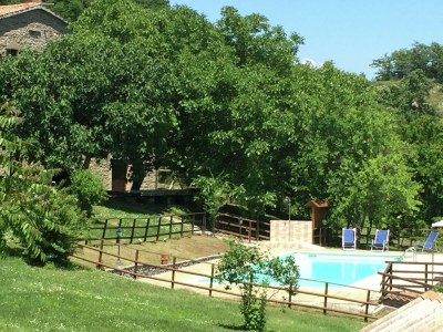 Farmhouse Chalet in Apecchio with Pool and Mountain Views - Outdoor photo 8