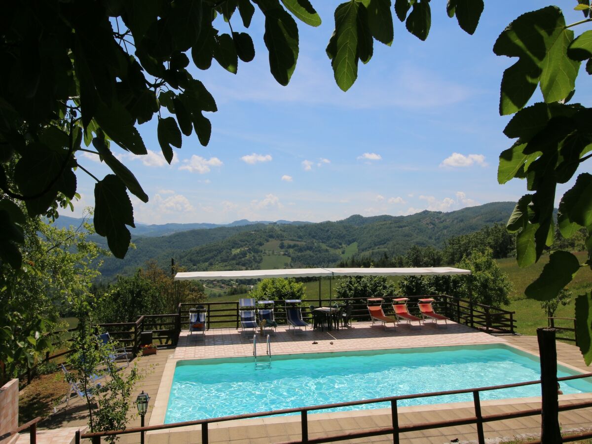 Farmhouse Farmhouse in Apecchio with Mountain Views