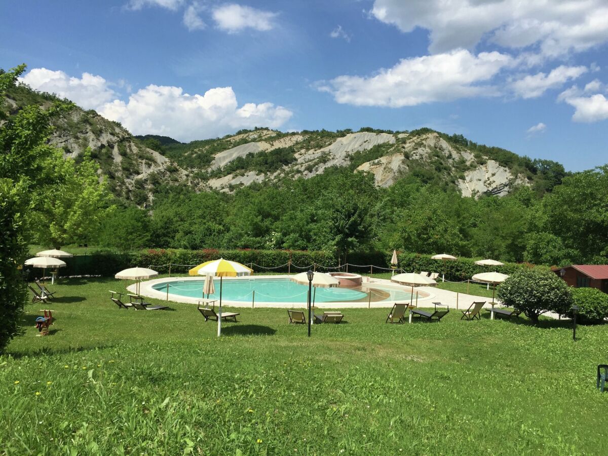 Holiday house Apartment in Marche with Pool and Mountain Views - Outdoor photo 5