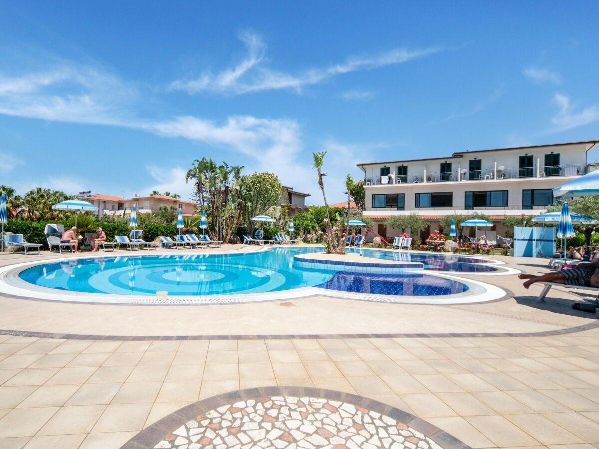 Holiday house Wohnung in Residenz mit Schwimmbad - Outdoor photo 2