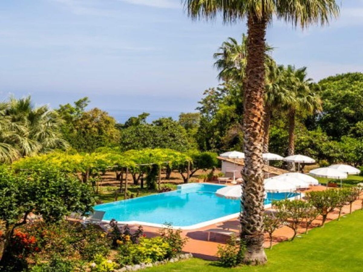 Villa Fesselnde Villa in Ricadi mit Pool - Outdoor photo 2