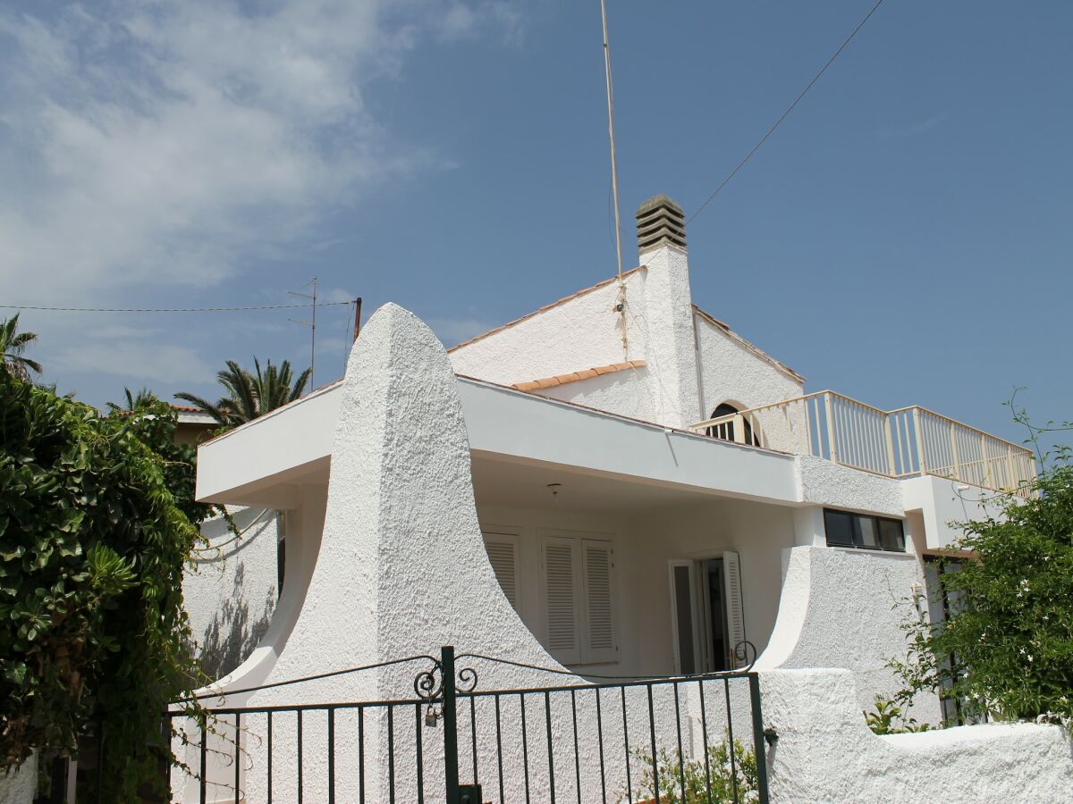 Holiday house Belvilla by OYO Villa Eirene - Outdoor photo 5