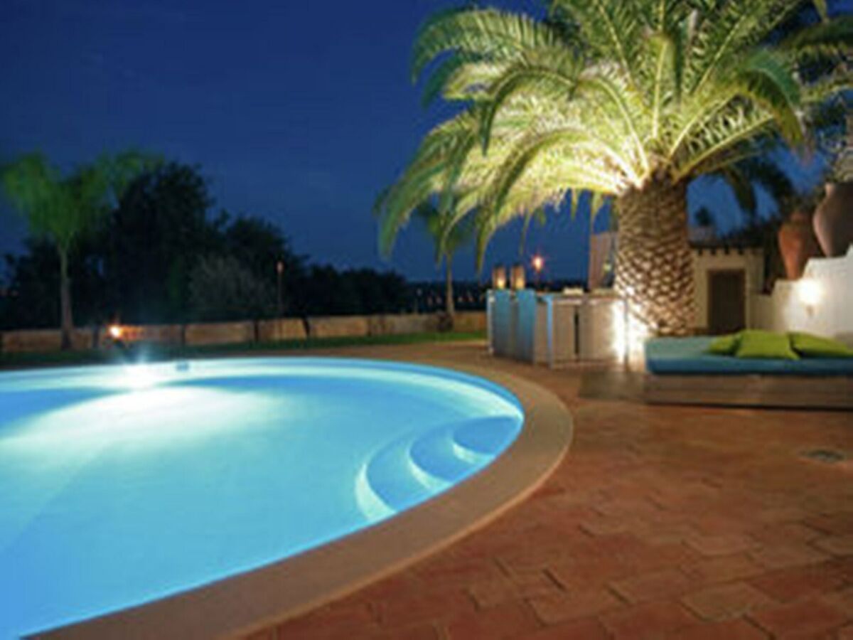 Villa Luxurious Villa in Silves with Swimming Pool