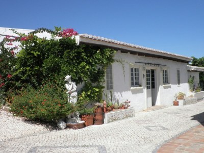 Holiday house Gorgeous Holiday Home with Swimming Pool - Outdoor photo 2