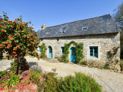 Holiday house Holiday Home in Huelgoat near Monts d'Arrée - Outdoor photo 2