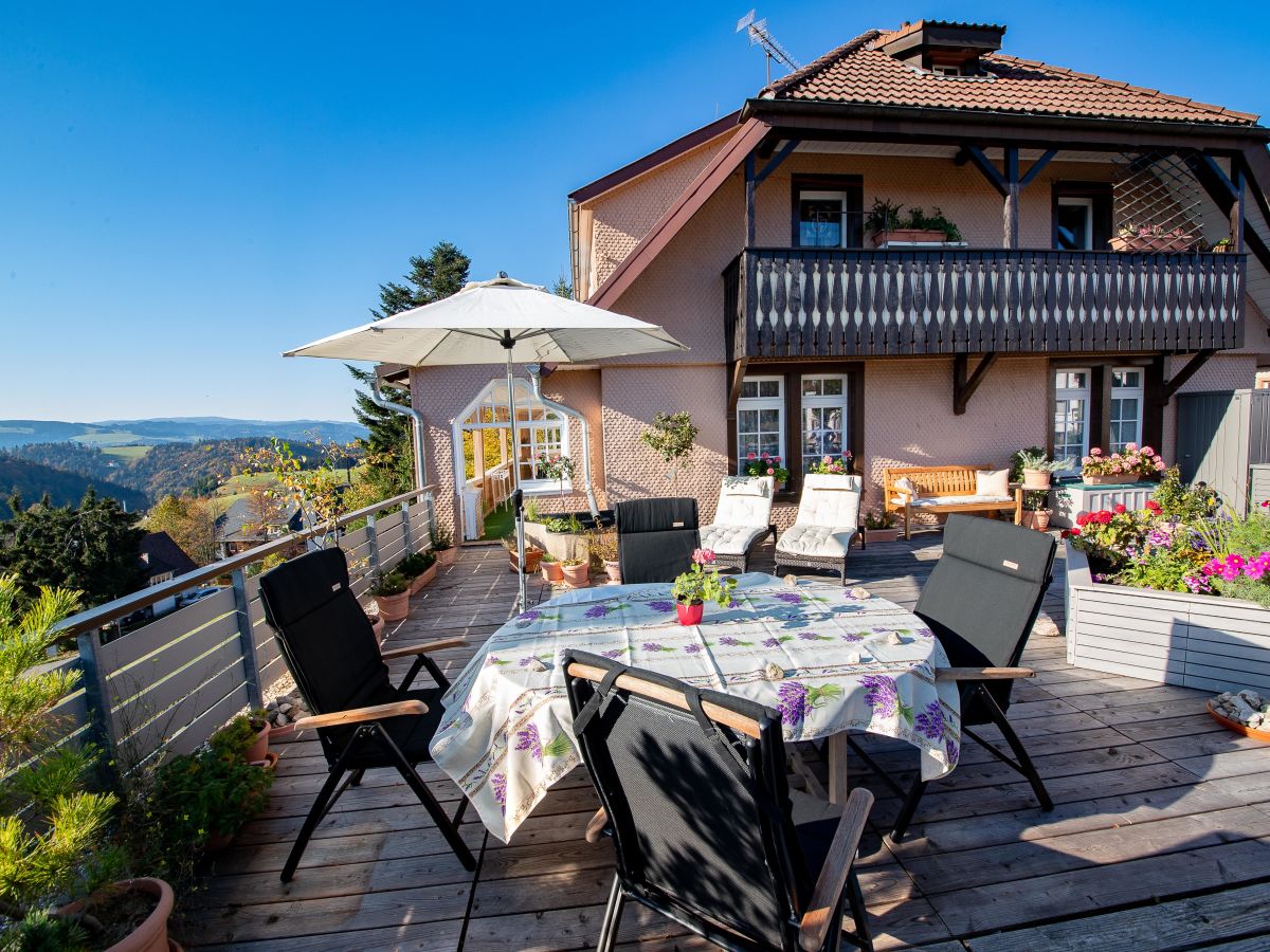 Holiday apartment Landhaus-Apartment Feldbergblick - Outdoor photo 3