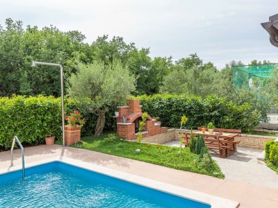 Apartment Visnjan No.3 - Outdoor photo 2