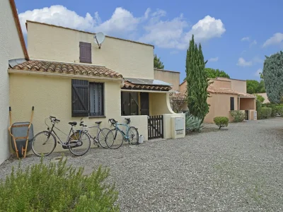 Villa Villa in Saint-Cyprien with Sea View - Outdoor photo 3