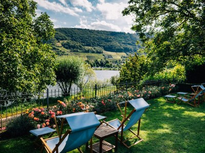 Holiday apartment Rebenhof - Senhalser Höfe - Outdoor photo 2
