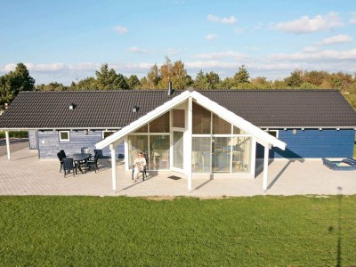 Holiday house 10 person holiday home in Rødby-By Traum - Holiday house