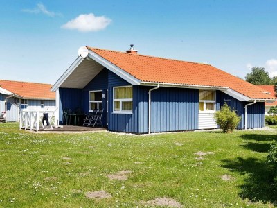 Holiday house 6 person holiday home in Otterndorf - Outdoor photo 2