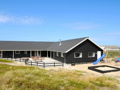 Holiday house Luxury Pool Retreat by Sea - By Traum Ferienwohnungen - Holiday house