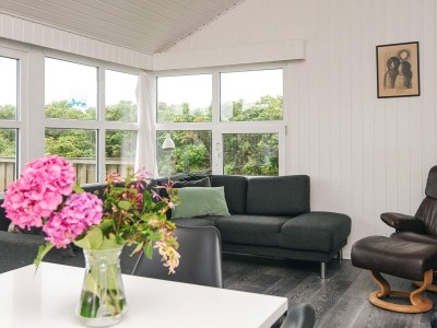 Holiday house Helles Sommerhaus am Meer -- By Traum Ferienwohnungen - Outdoor photo 11