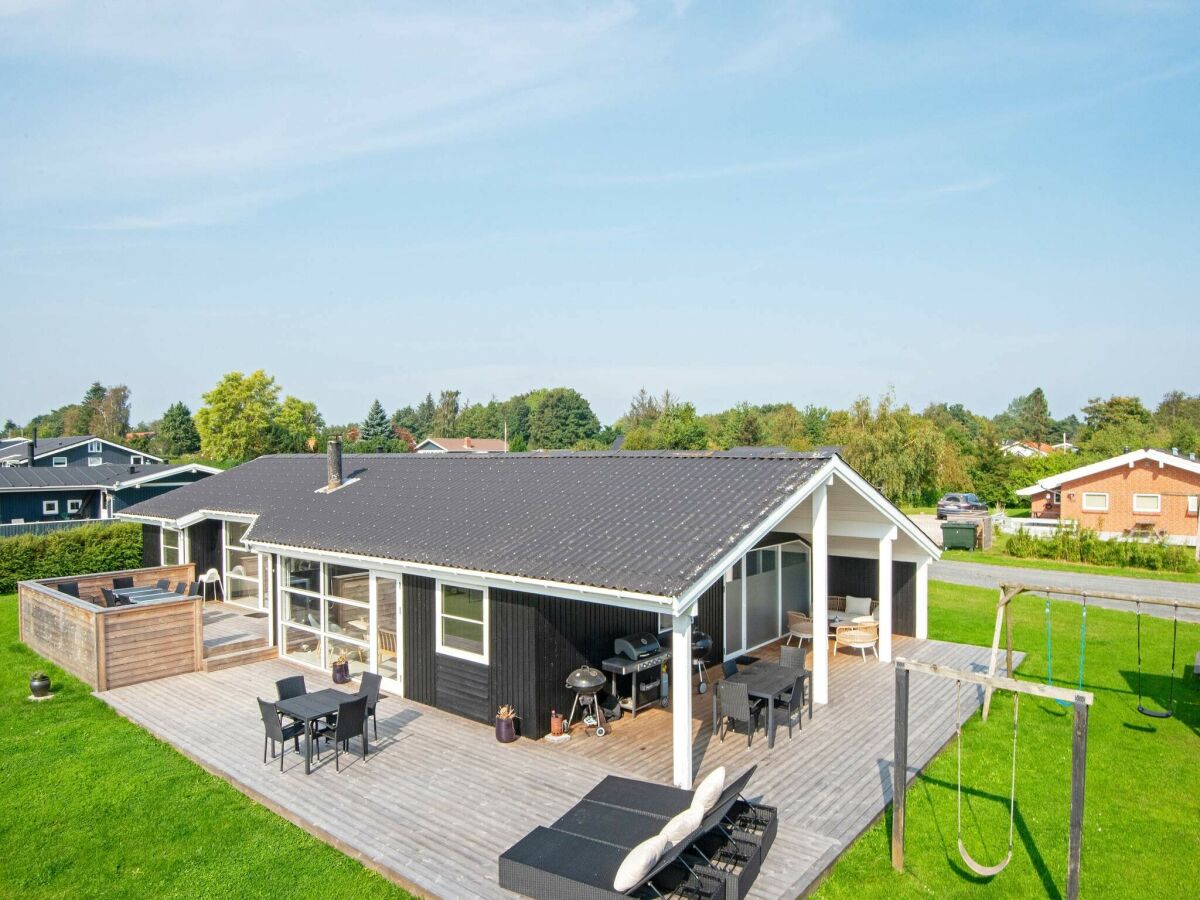 Holiday house 10 Personen Ferienhaus in Juelsminde-By Traum