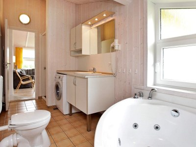 Holiday house 6 person holiday home in GROEMITZ - Outdoor photo 13