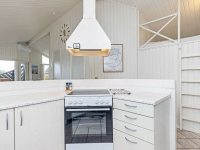 Holiday house Luxus-Ruckzug in Strandnahe -- By Traum Ferienwohnungen - Outdoor photo 11