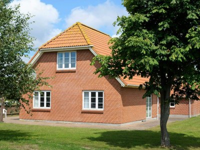 Holiday house Meeresflucht in Ho -- By Traum Ferienwohnungen - Outdoor photo 4