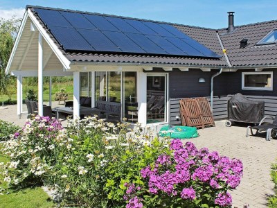 Holiday house Luxus-Ruckzug mit Spa -- By Traum Ferienwohnungen - Outdoor photo 9