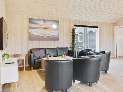 Holiday house Luxus-Poolvilla Marielyst -- By Traum Ferienwohnungen - Outdoor photo 4