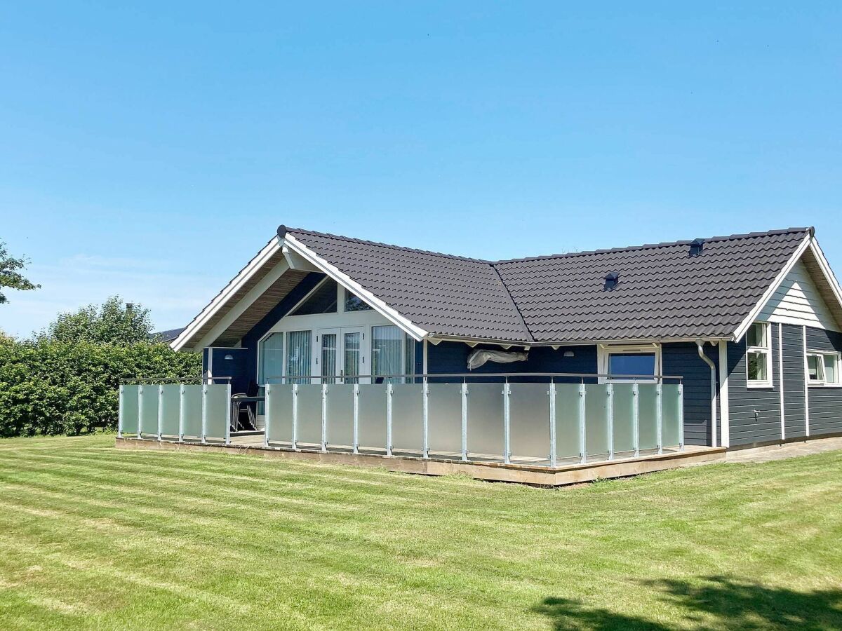 Holiday house 6 person holiday home in Vinderup-By Traum