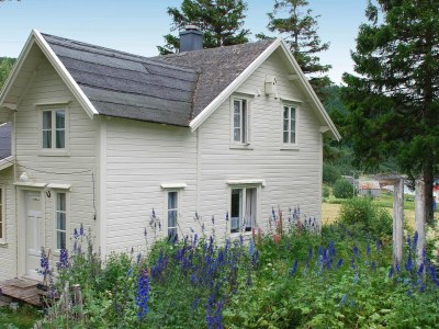 Holiday house 4 person holiday home in Skatvik-By Traum - Outdoor photo 3