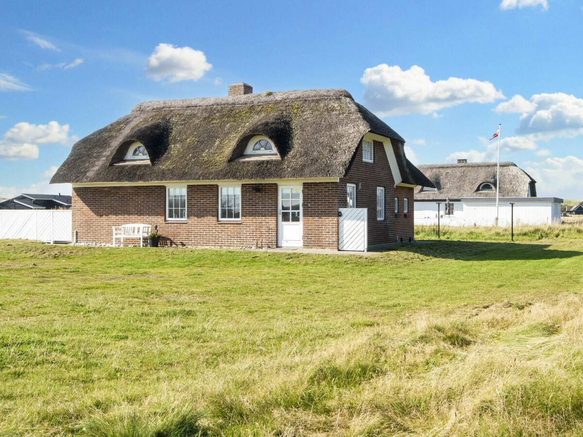 Holiday house 9 person holiday home in Harboøre-By Traum - Outdoor photo 2