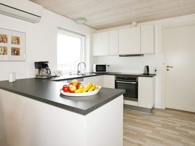 Holiday house Luxurioses Spa-Retreat am Meer - Outdoor photo 13