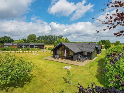 Holiday house 8 person holiday home in Ebeltoft-By Traum - Holiday house