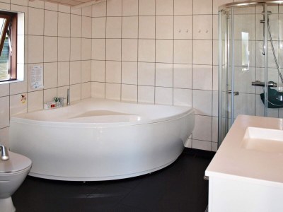 Holiday house 8 person holiday home in Ebeltoft-By Traum - Outdoor photo 6