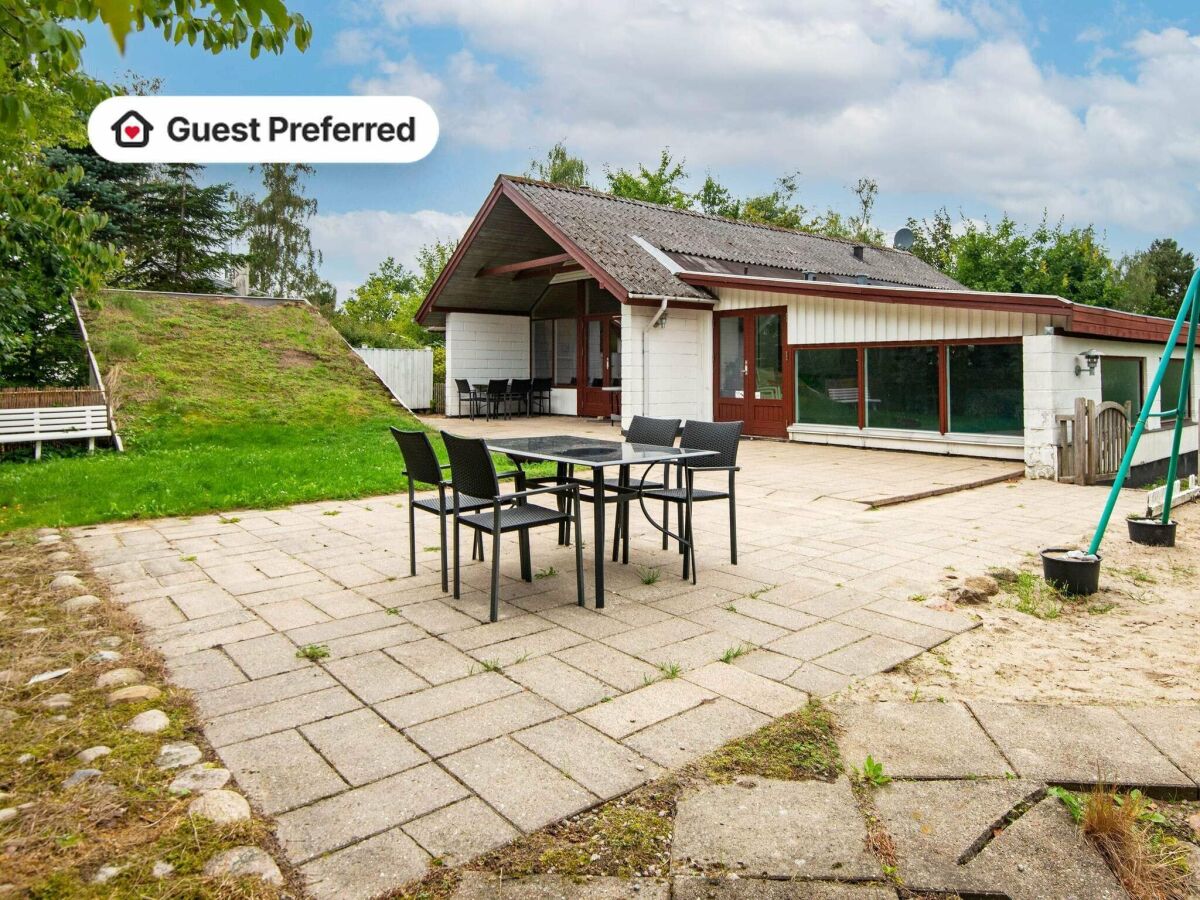 Holiday house 8 person holiday home in Ebeltoft-By Traum