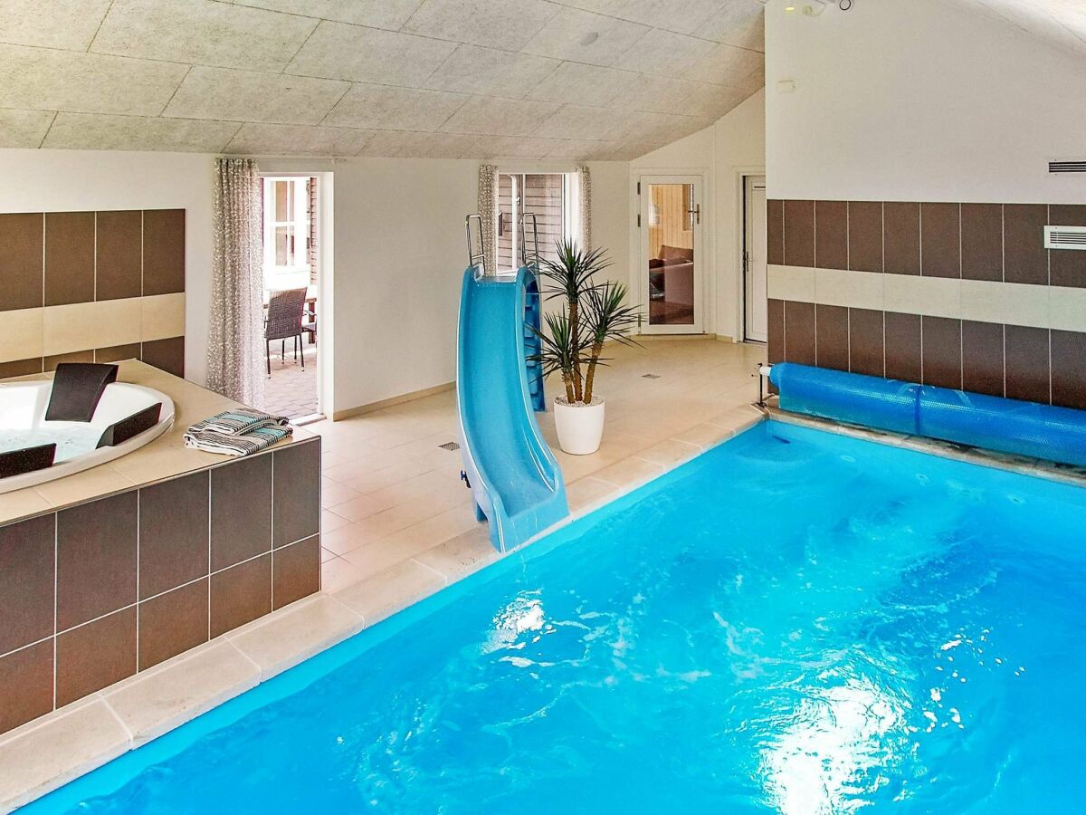 Holiday house 24 Personen Ferienhaus in Hasselberg - Outdoor photo 5