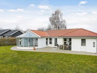 Holiday house 8 person holiday home in Juelsminde-By Traum - Holiday house