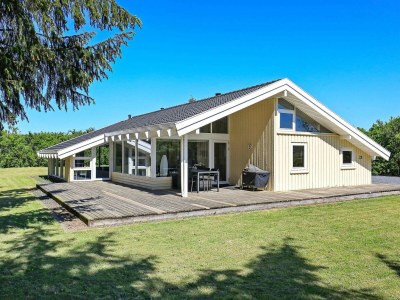 Holiday house 10 person holiday home in Hjørring-By Traum in Lønstrup - Holiday house