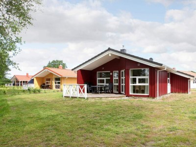 Holiday house 6 person holiday home in GROEMITZ - Outdoor photo 2