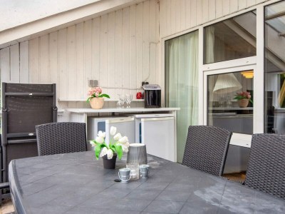 Holiday house Luxurioses Strandhaus mit Pool -- By Traum Ferienwohnungen - Outdoor photo 7