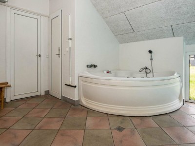 Holiday house Luxus-Ruckzug mit Pool -- By Traum Ferienwohnungen - Outdoor photo 18