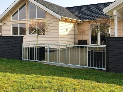 Holiday house Luxus-Pool-Ruckzug am Meer -- By Traum Ferienwohnungen - Outdoor photo 2