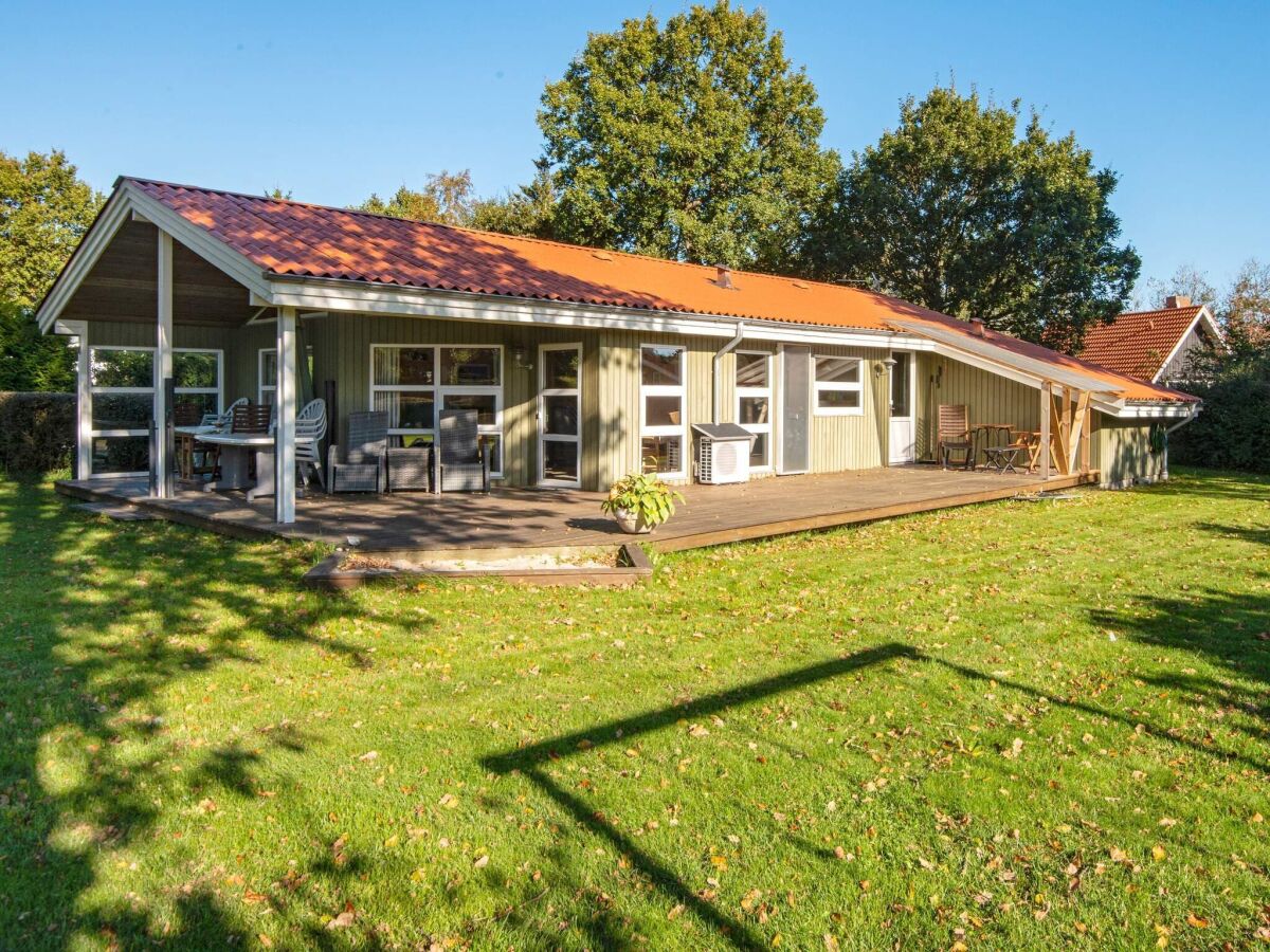 Holiday house 8 person holiday home in Glesborg-By Traum