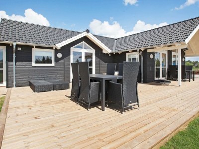 Holiday house Luxus-Ruckzug mit Spa -- By Traum Ferienwohnungen - Outdoor photo 2