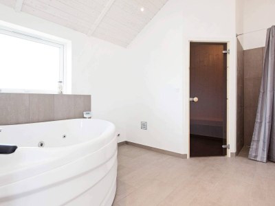 Holiday house Luxus-Ruckzug mit Spa -- By Traum Ferienwohnungen - Outdoor photo 11