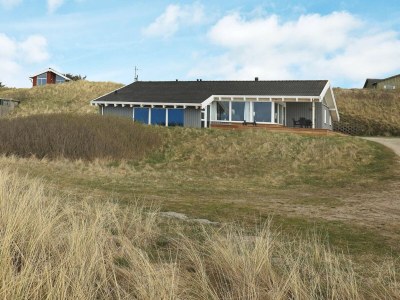 Holiday house Luxurioses Strandhaus mit Pool - Outdoor photo 35