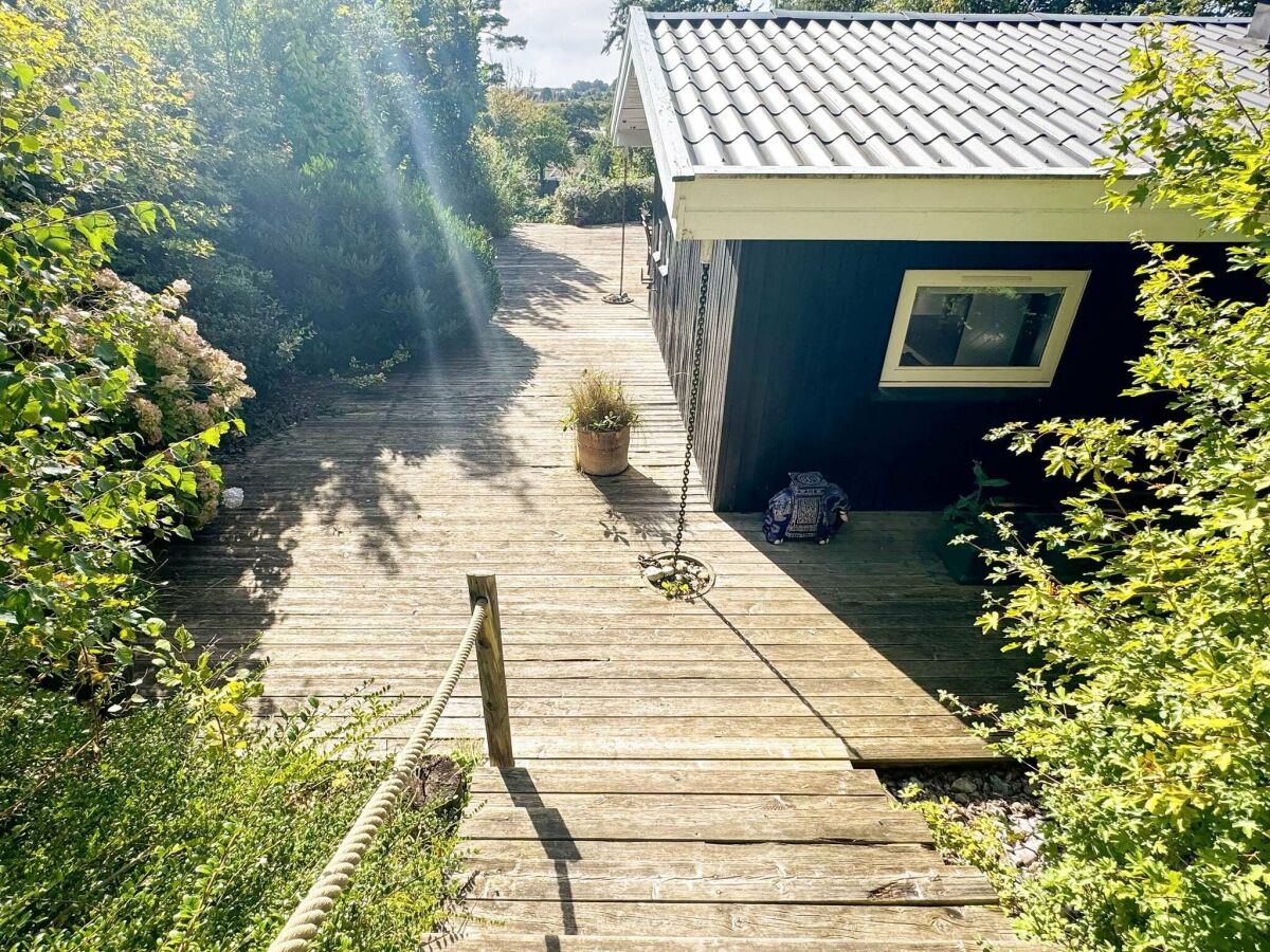 Holiday house 6 person holiday home in Dronningmølle-By Traum - Outdoor photo 2